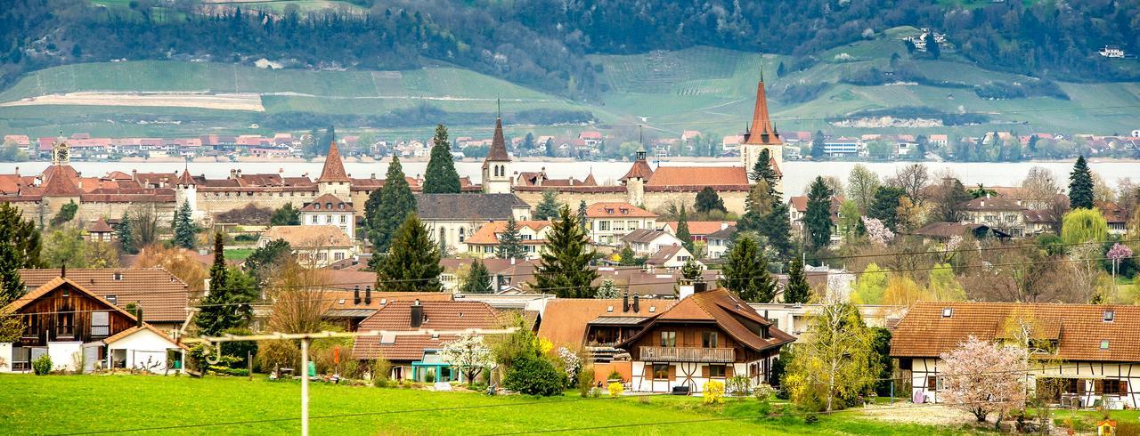Bed & Breakfast Region Murtensee Munchenwiler Экстерьер фото